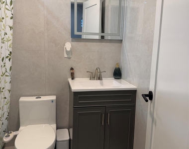 3426 Gomer Street - Photo Thumbnail 5