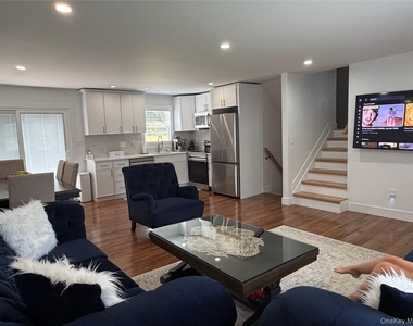 3426 Gomer Street - Photo Thumbnail 4