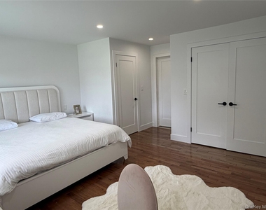3426 Gomer Street - Photo Thumbnail 8