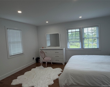 3426 Gomer Street - Photo Thumbnail 7