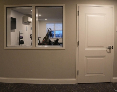 10 Byron Place - Photo Thumbnail 9