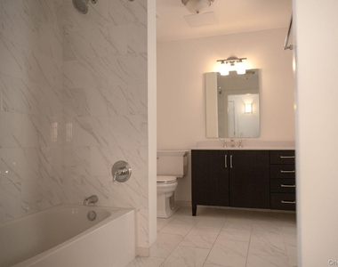 10 Byron Place - Photo Thumbnail 7