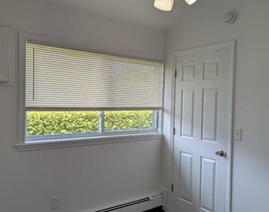 1727 N. Gardiner Drive - Photo Thumbnail 7