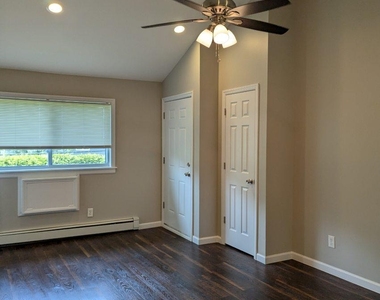 1727 N. Gardiner Drive - Photo Thumbnail 2