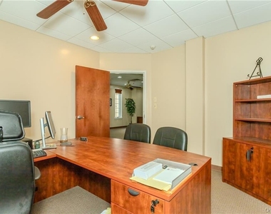 5 Fairlawn Drive - Photo Thumbnail 1
