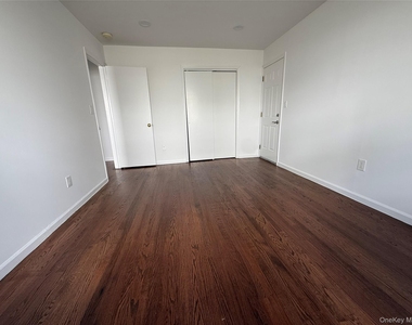 85 Halley Street N - Photo Thumbnail 13