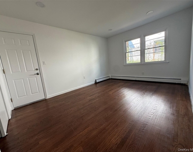 85 Halley Street N - Photo Thumbnail 11