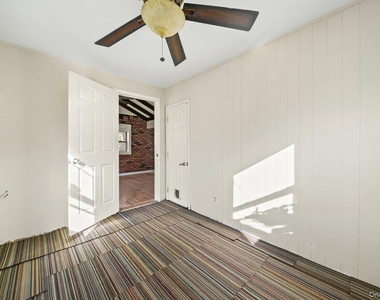 37 Orchard Trail - Photo Thumbnail 7
