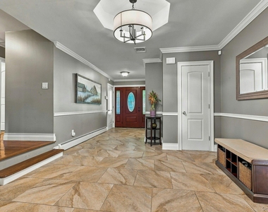 8 Marlan Court - Photo Thumbnail 7
