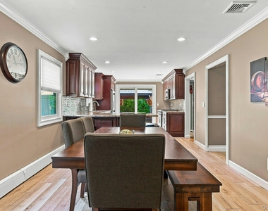 8 Marlan Court - Photo Thumbnail 14