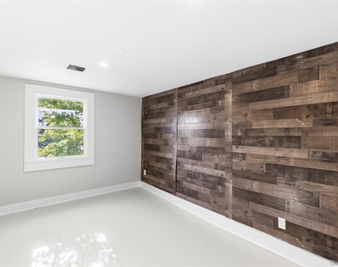 162 Mill Road - Photo Thumbnail 6