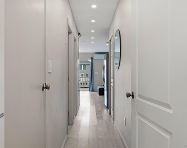 251 Arthur Street - Photo Thumbnail 6