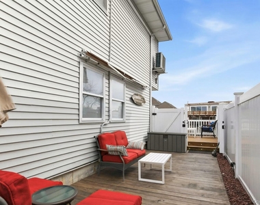 251 Arthur Street - Photo Thumbnail 4