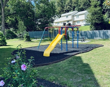 4 South Hills - Photo Thumbnail 21