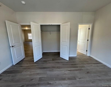 4 South Hills - Photo Thumbnail 8