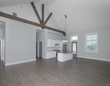 85101 Circle Drive - Photo Thumbnail 4
