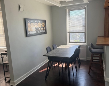 555 Mclean Avenue - Photo Thumbnail 3