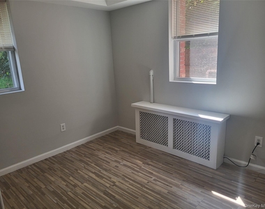 28 Primrose Avenue - Photo Thumbnail 5