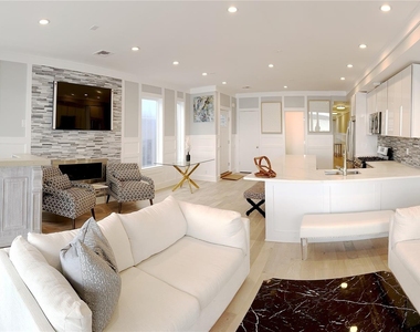 59 Orchard Beach Boulevard - Photo Thumbnail 3