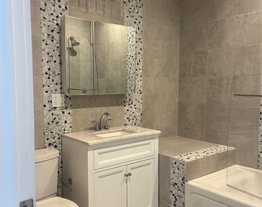 59 Orchard Beach Boulevard - Photo Thumbnail 9