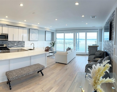 59 Orchard Beach Boulevard - Photo Thumbnail 2