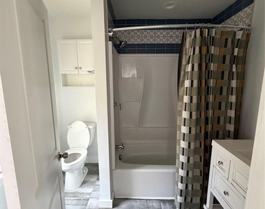91 River Avenue - Photo Thumbnail 12