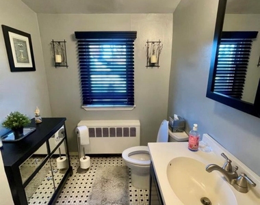 222 Centre Avenue - Photo Thumbnail 11