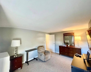 222 Centre Avenue - Photo Thumbnail 9