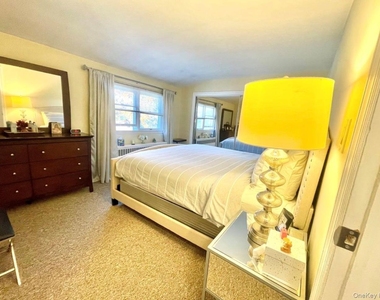 222 Centre Avenue - Photo Thumbnail 7