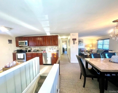 222 Centre Avenue - Photo Thumbnail 1