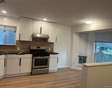 24 Kirkwood Road - Photo Thumbnail 4