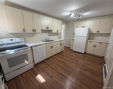 29 Delano Street - Photo Thumbnail 10