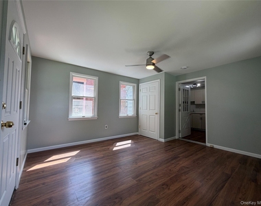 29 Delano Street - Photo Thumbnail 11