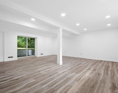 36 Chatham Road - Photo Thumbnail 13