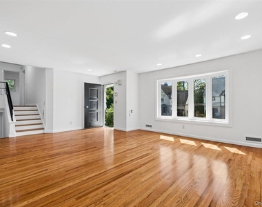 36 Chatham Road - Photo Thumbnail 1