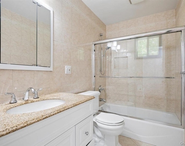 36 Chatham Road - Photo Thumbnail 12