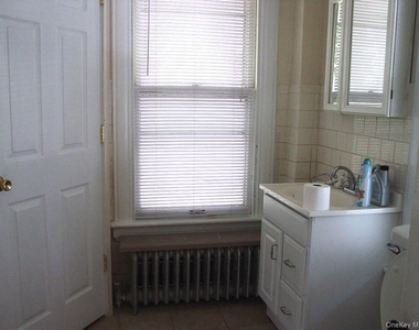 23 Howard Street - Photo Thumbnail 1