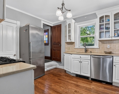 40 Wheeler Avenue - Photo Thumbnail 13