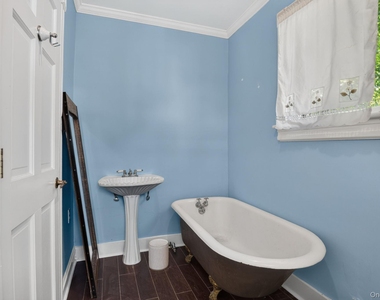40 Wheeler Avenue - Photo Thumbnail 17