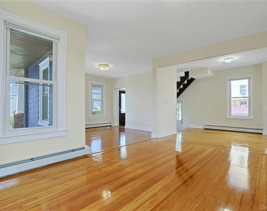 28 Burd Street - Photo Thumbnail 10