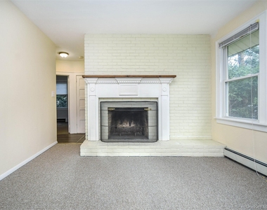 67 Glenlawn Avenue - Photo Thumbnail 6