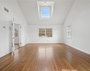 6 Dickson Lane - Photo Thumbnail 14