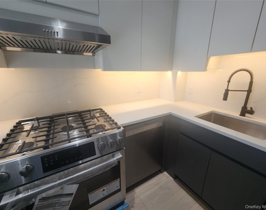 108-15 72nd Avenue - Photo Thumbnail 9