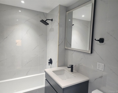 108-15 72nd Avenue - Photo Thumbnail 22