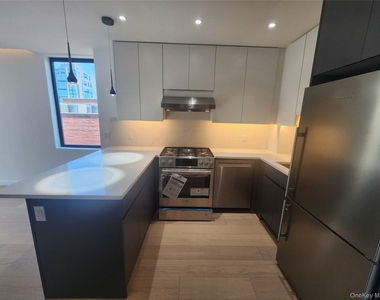 108-15 72nd Avenue - Photo Thumbnail 8