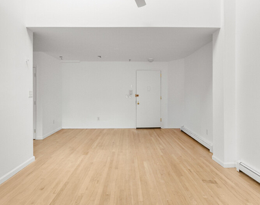 125 Bergen Street - Photo Thumbnail 1