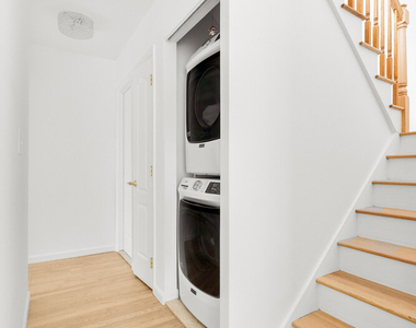 125 Bergen Street - Photo Thumbnail 5