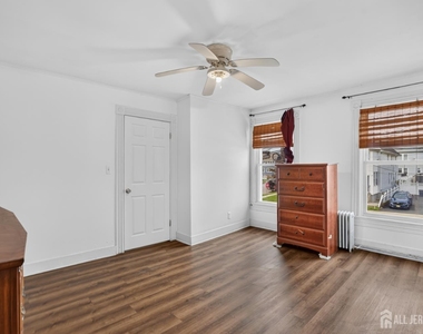 127 S Pine Avenue - Photo Thumbnail 13
