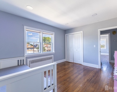 187 Main Street - Photo Thumbnail 16