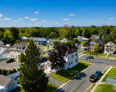 187 Main Street - Photo Thumbnail 20